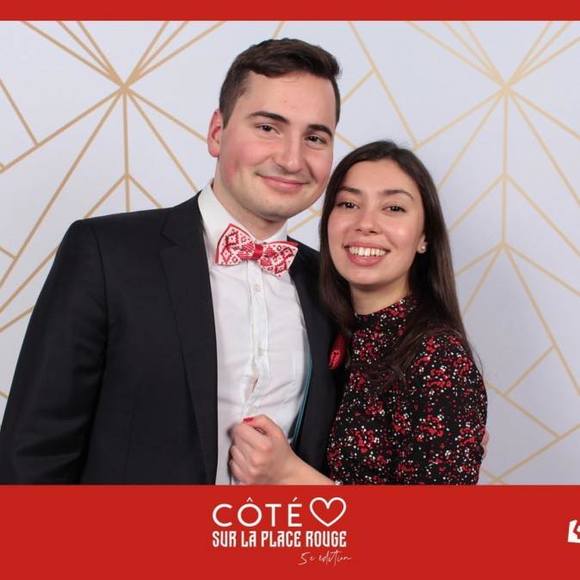 Meet your Posher, Aziza - Picture 1 of 1